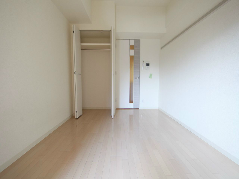 その他部屋・スペース　洋室6帖　クローゼット付（収納充実してます）