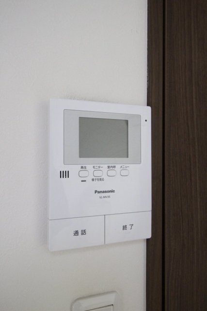 セキュリティ　モニター付きインターホンです