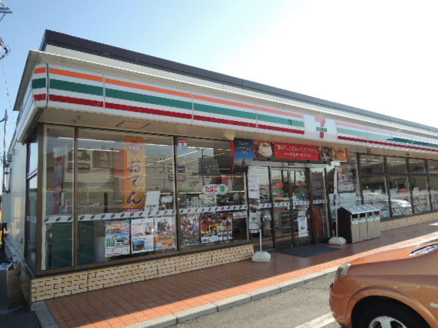 コンビニ　セブンイレブン（コンビニ）まで1966m