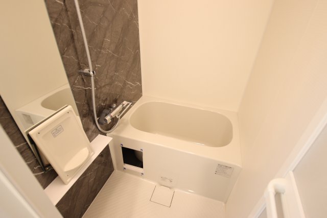 バス・シャワールーム　※別号室の参考写真です※