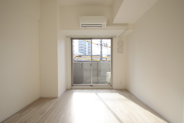 居室・リビング　※別号室の参考写真です※