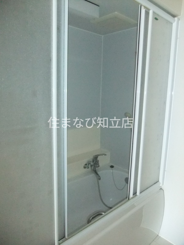 バス・シャワールーム　同型別部屋写真