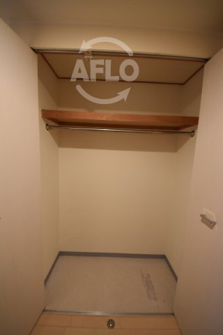 収納　エスリード北浜EAST　クローゼット