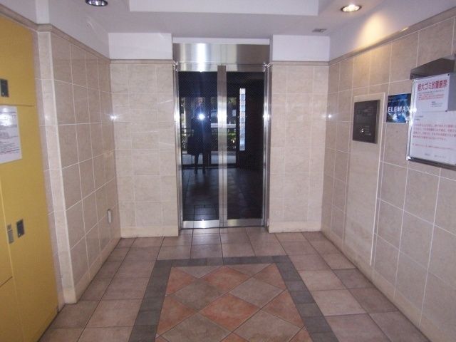 エントランス　シンシア大森本町のオートロック