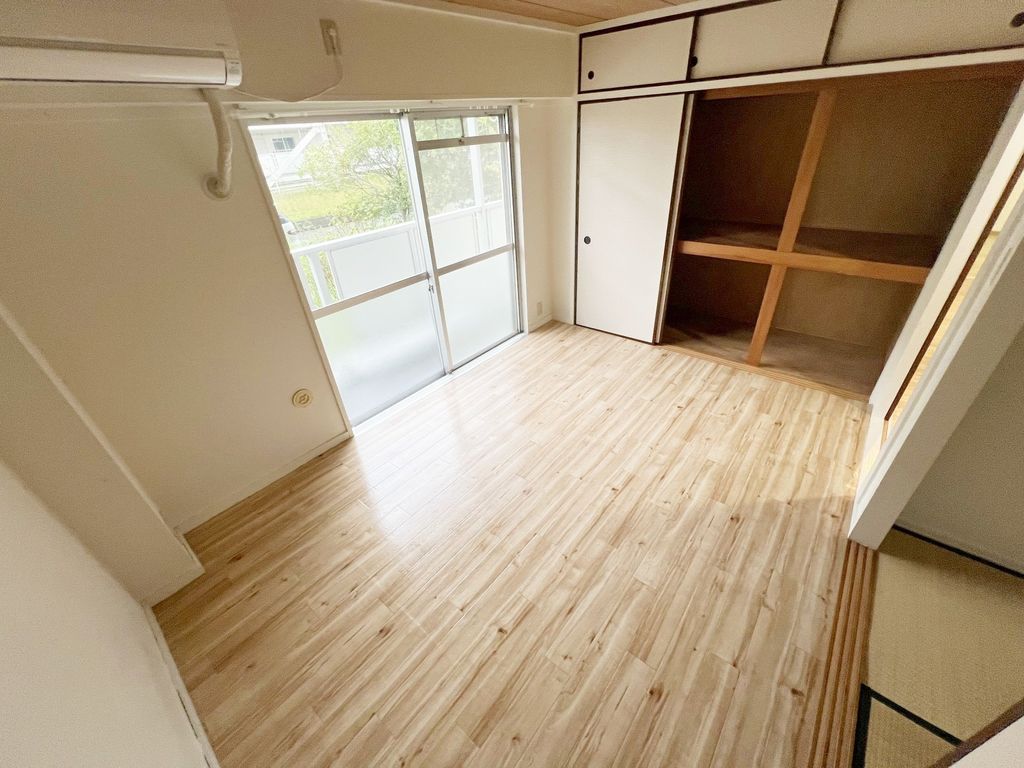 居室・リビング　同タイプ別部屋写真