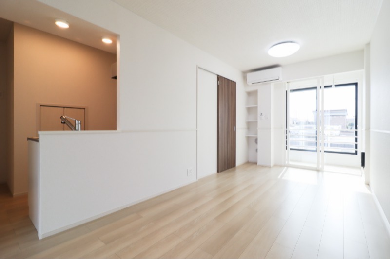 居室・リビング　図面と現状に相違がある場合には現状を優先