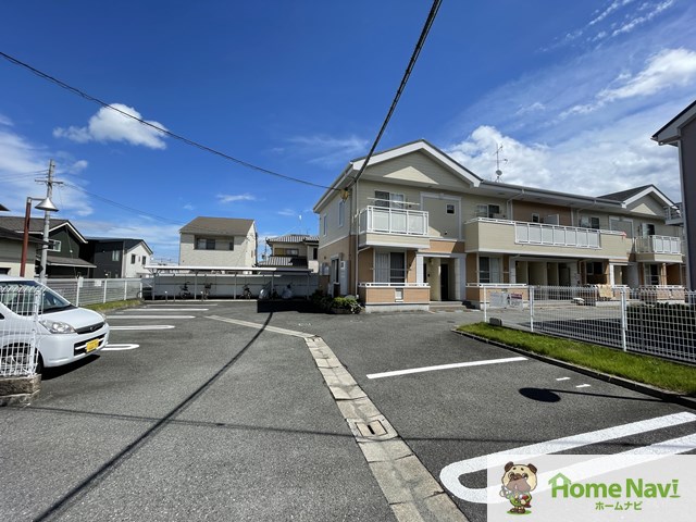 駐車場　「ドゥ―ジャン」、現地待ち合わせでのご案内も可能です。