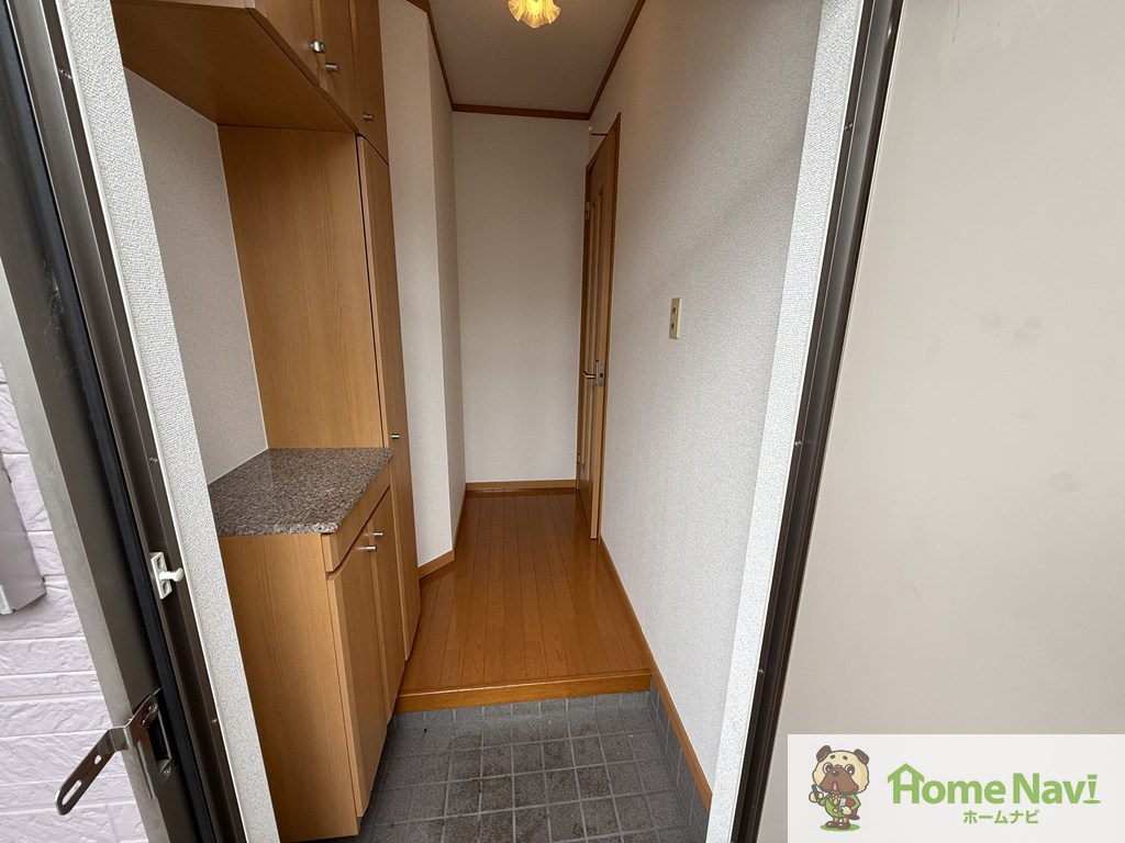 玄関　大きなシューズボックス