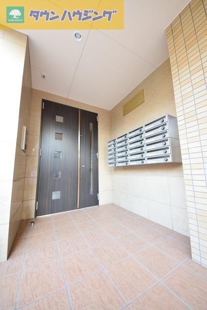 エントランス　きれいなエントランス