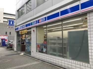 コンビニ　ローソン丸の内二丁目店（コンビニ）まで370m