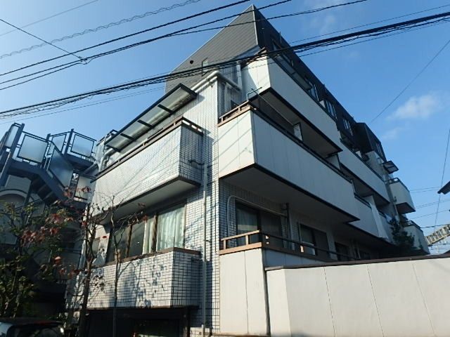 建物外観　三鷹駅徒歩4分！