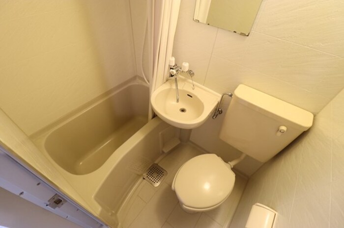 バス・シャワールーム　別部屋参考写真