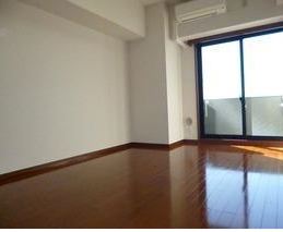 居室・リビング　※同物件、別部屋になります。