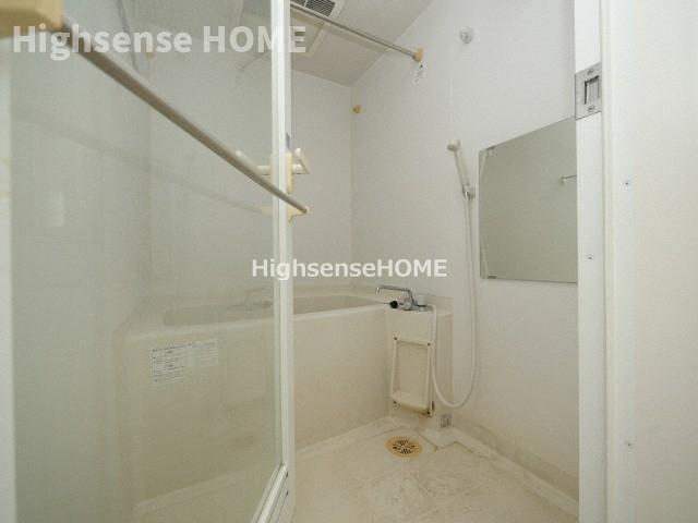 バス・シャワールーム　お風呂で日々の疲れを落としましょう