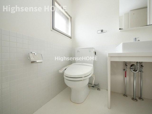 トイレ　トイレもきれいです