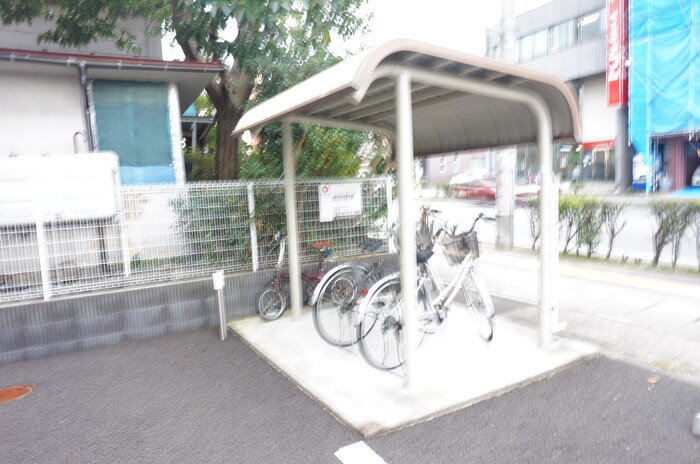 その他共有部分　屋根付駐輪場