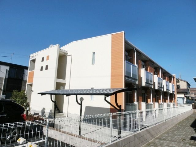 建物外観　日当たりも良さそうです。
