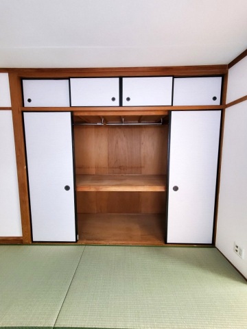 収納　1間半の大きな押入
