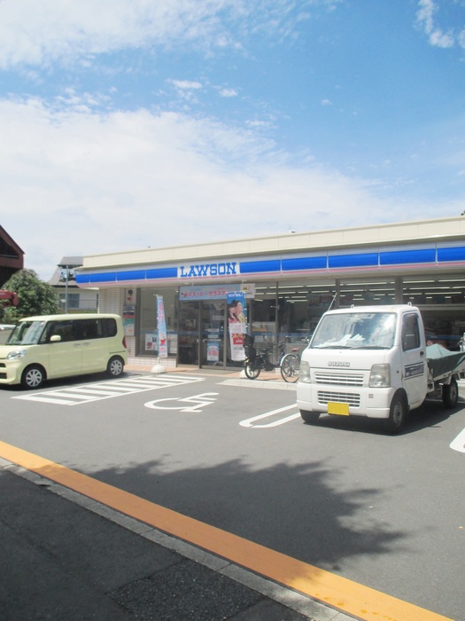 コンビニ　ローソン（コンビニ）まで200m