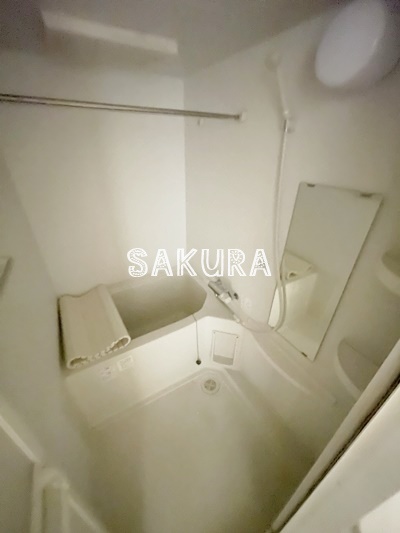 バス・シャワールーム　雨の日でも安心の浴室乾燥機付きです♪