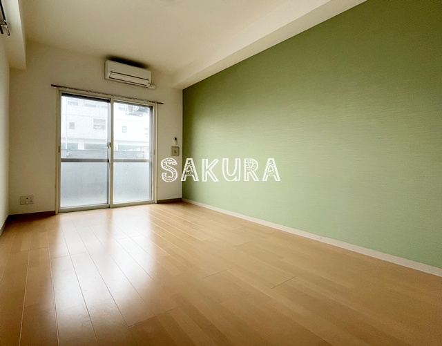 居室・リビング　開放感のあるゆったりとしたお部屋です♪