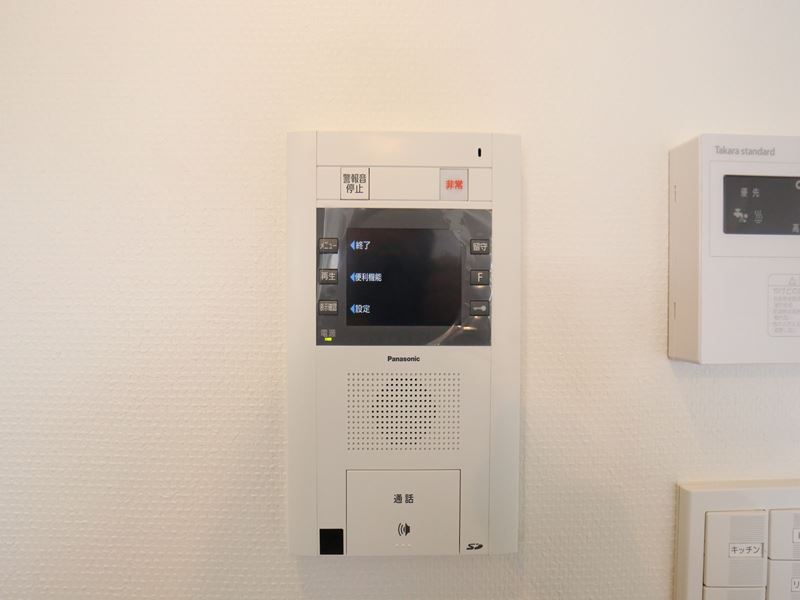 セキュリティ　モニター付きインターホン