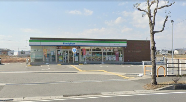 コンビニ　ファミリーマート　花田インター南店（コンビニ）まで500m