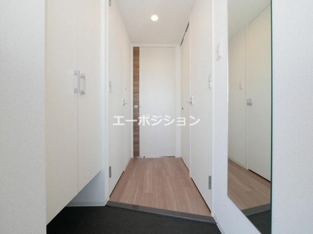 玄関　セレニテ日本橋プリエ