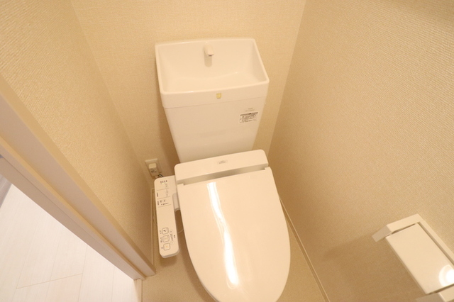 トイレ　１０２　トイレ