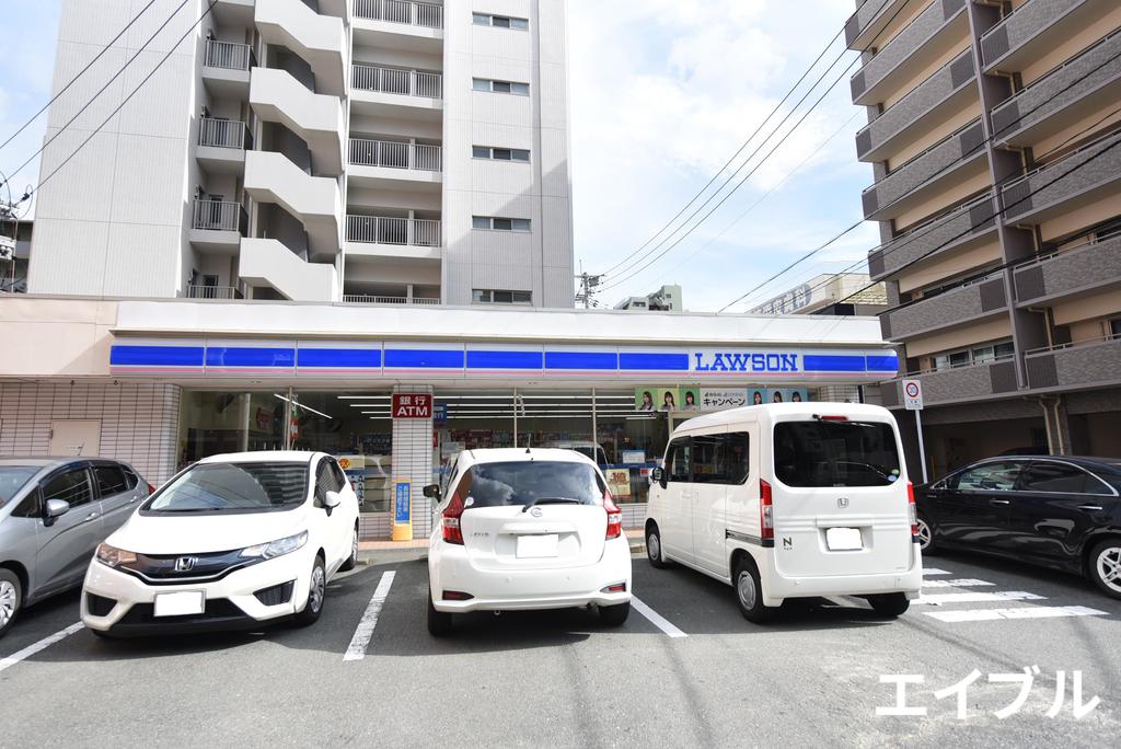 コンビニ　ローソン久留米大手町店（コンビニ）まで737m