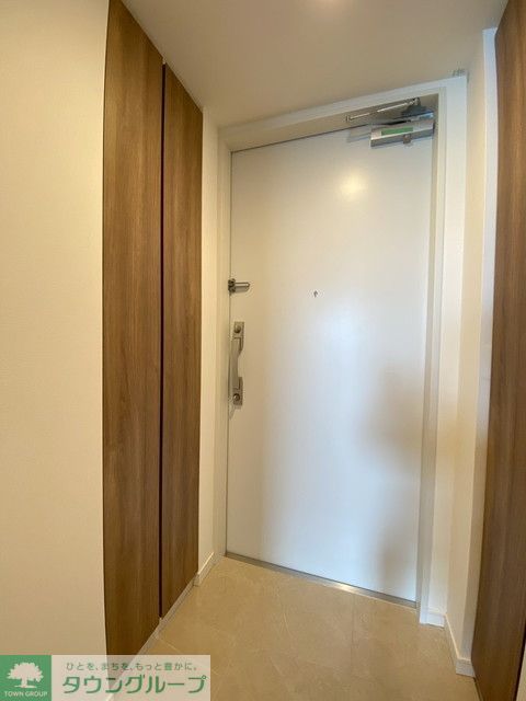 玄関　※写真は同タイプ住戸です。