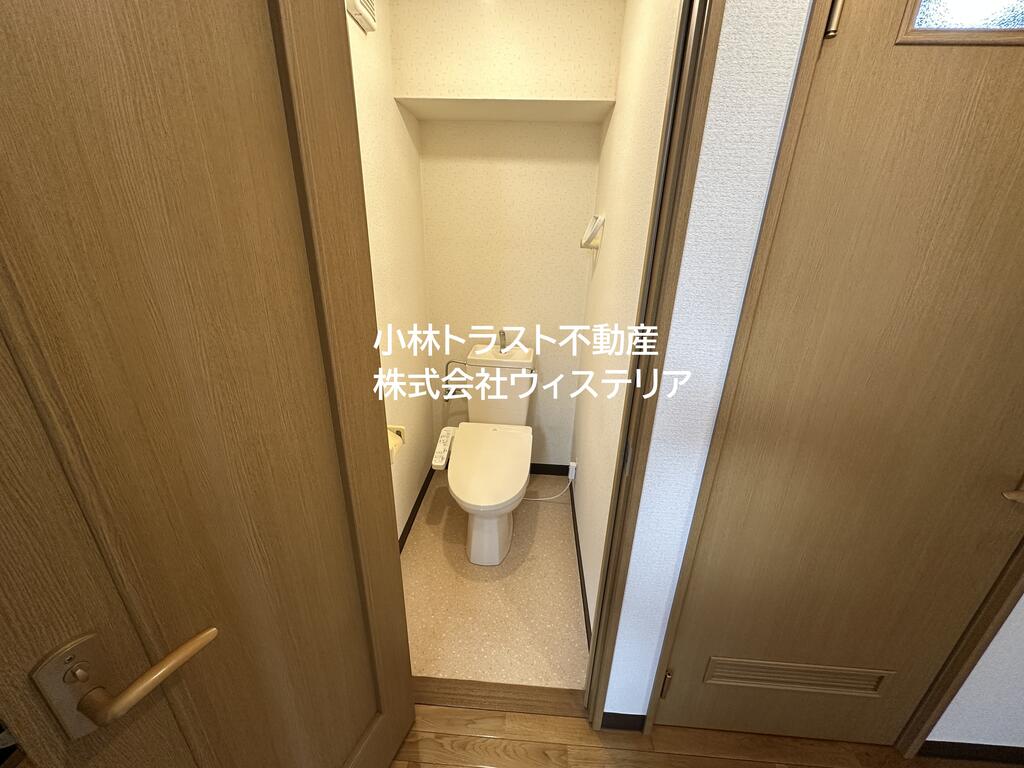 トイレ　温水洗浄暖房便座