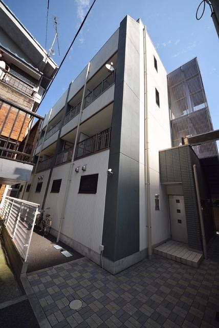 建物外観　★人気のラゾーナ側！安心オートロック！★