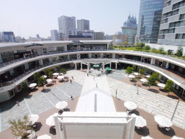 ショッピングセンター　ラゾーナ川崎（ショッピングセンター）まで317m