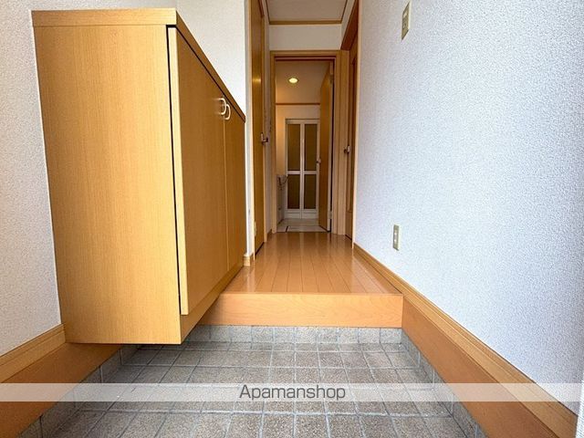 ＪＲ篠栗線 原町駅 徒歩30分 2階建 築24年の玄関写真