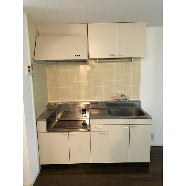 キッチン　同タイプ・別部屋画像