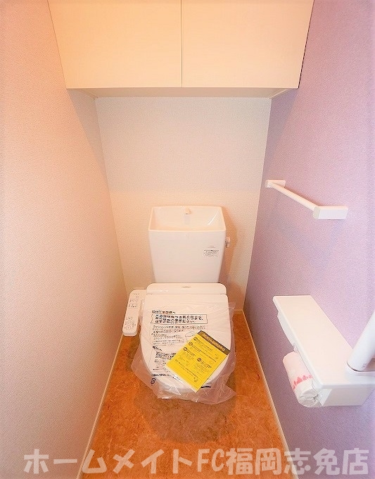 ＪＲ香椎線 須恵中央駅 徒歩3分 2階建 築8年のトイレ写真
