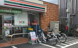 コンビニ　セブンイレブン荒川南千住3丁目店（コンビニ）まで52m
