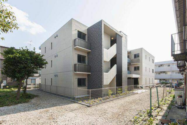 建物外観　外観タイル張りです