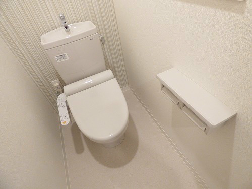トイレ　人気設備のウォシュレット機能を標準装備★