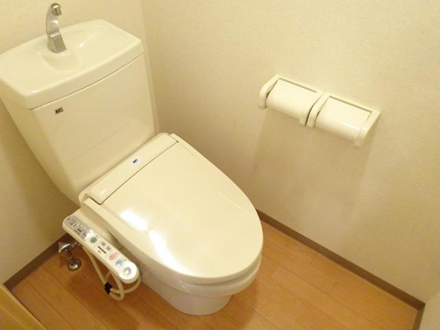 トイレ　シャワー付トイレ