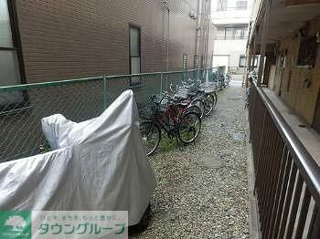 東武東上線 東武練馬駅 徒歩8分 3階建 築38年の外観写真
