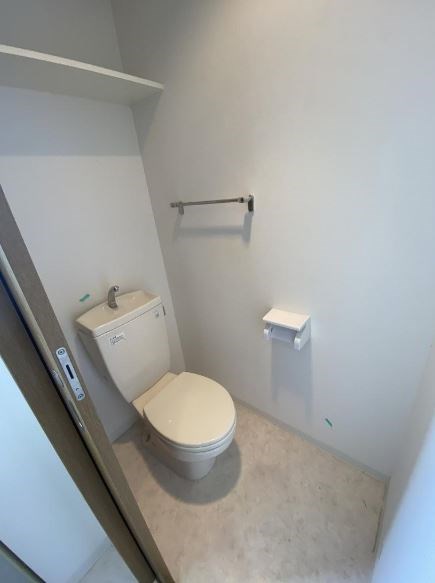 ＪＲ京浜東北線 王子駅 徒歩11分 6階建 築23年のトイレ写真