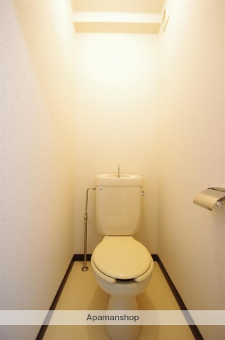 熊本市電健軍線 味噌天神前駅 徒歩10分 3階建 築37年のトイレ写真