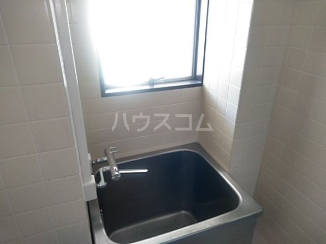 【ヤマモマンションのバス・シャワールーム】