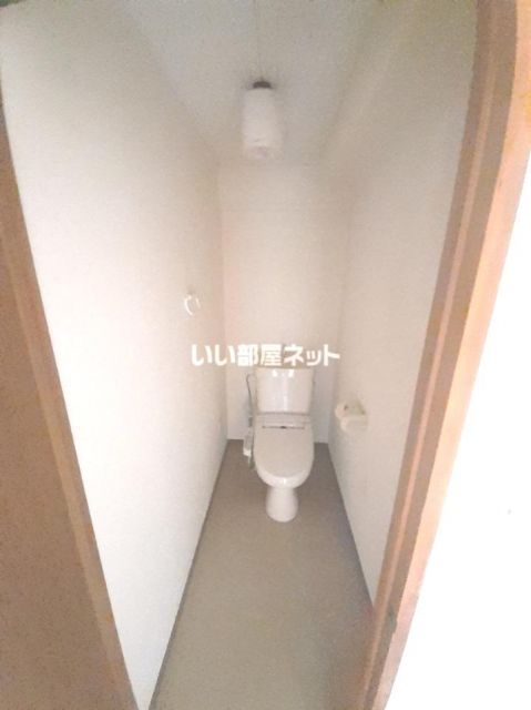 【トモエビルのトイレ】