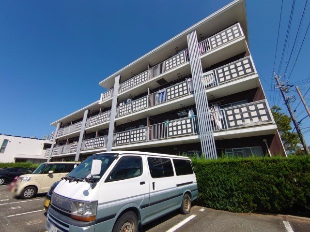 浜松市中央区寺島町のマンションの建物外観