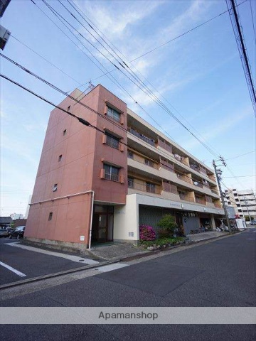 名古屋市東区白壁のマンションの建物外観