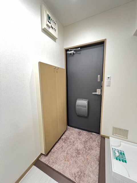 プリマヴェーラ用賀中町の玄関写真