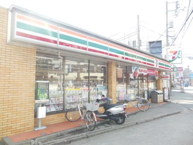 【川崎市中原区上平間のアパートのコンビニ】